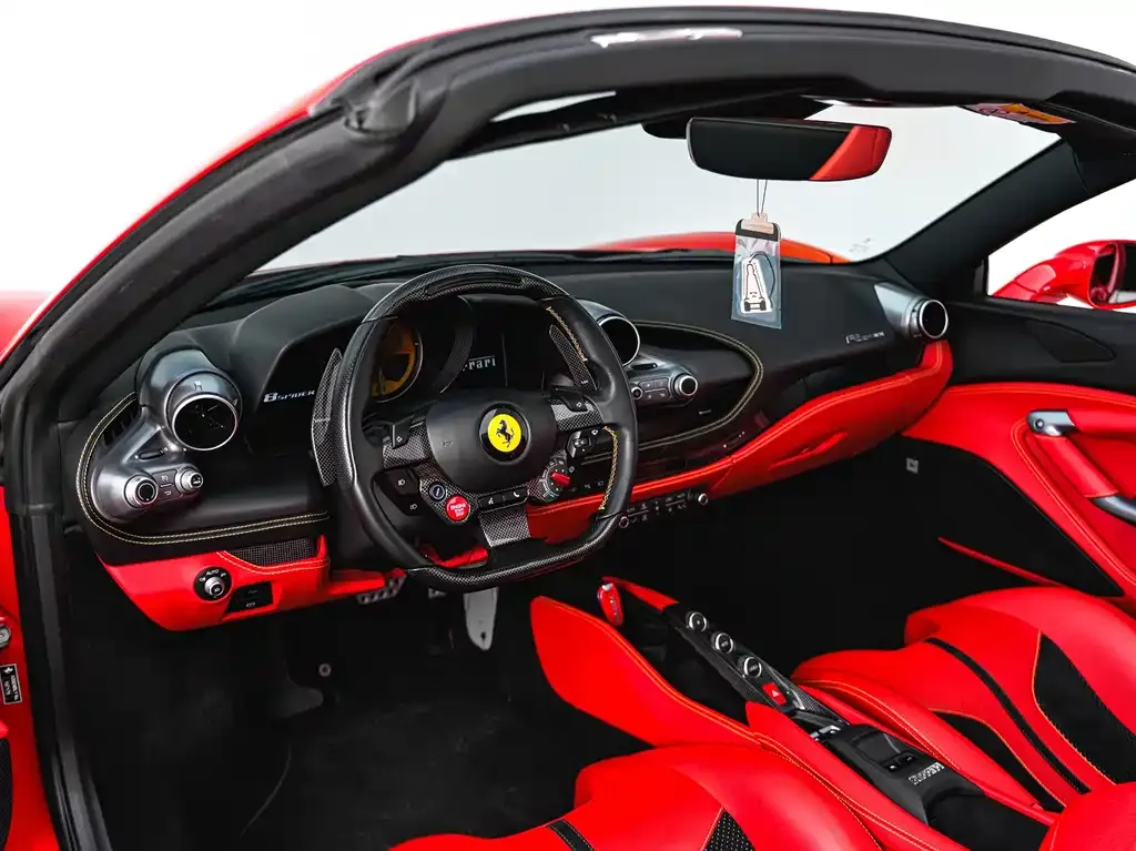 Ferrari F8 — фото 7