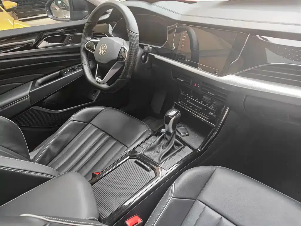 Volkswagen Passat — фото 10