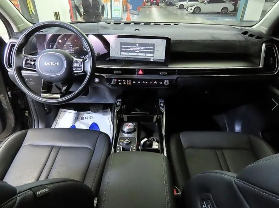 Kia Sorento — фото 7
