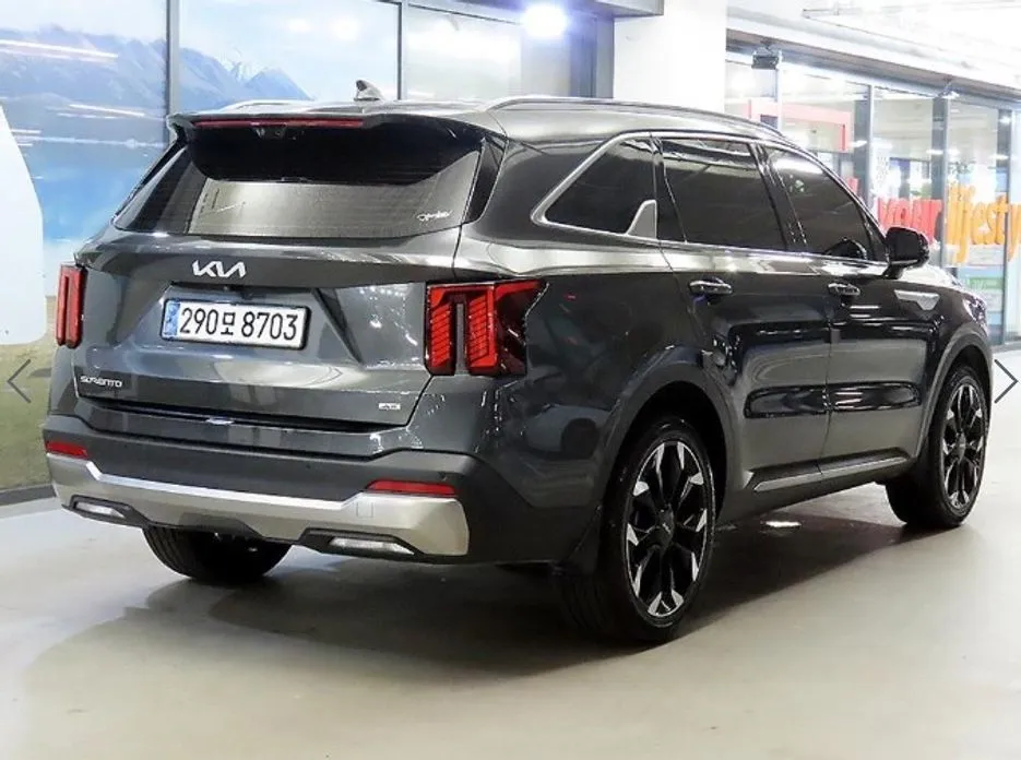 Kia Sorento — фото 8