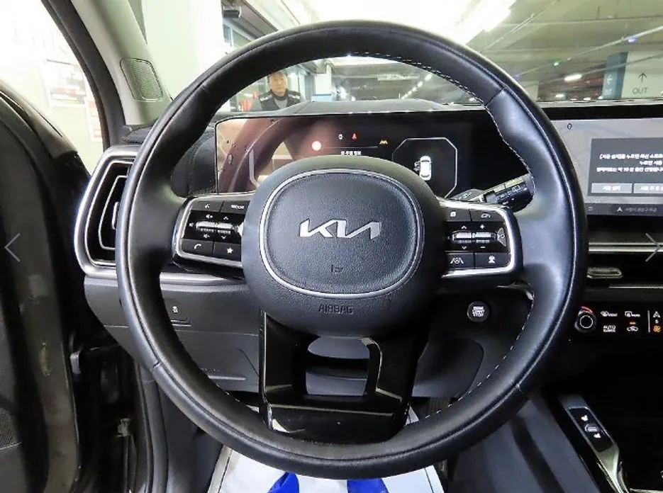 Kia Sorento — фото 6