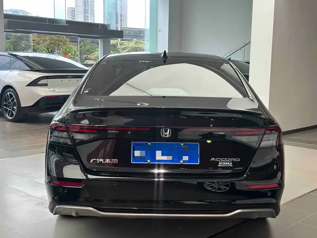 Honda Accord — фото 2
