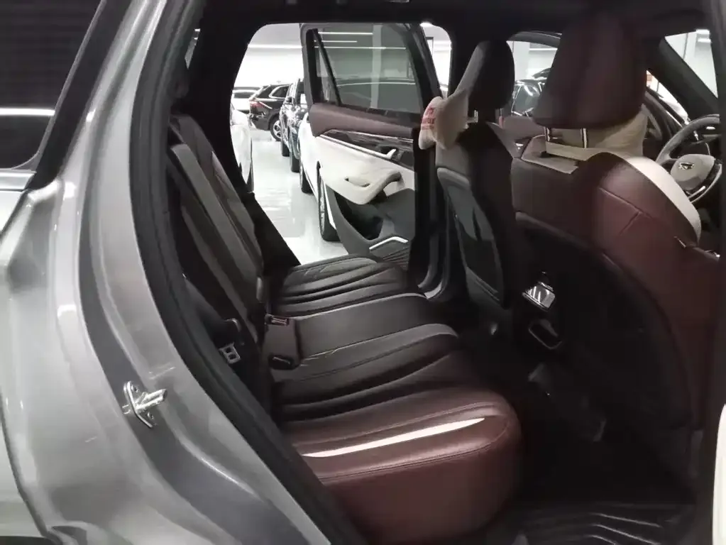 Geely Xingyue L 2022 из CN, фото 2