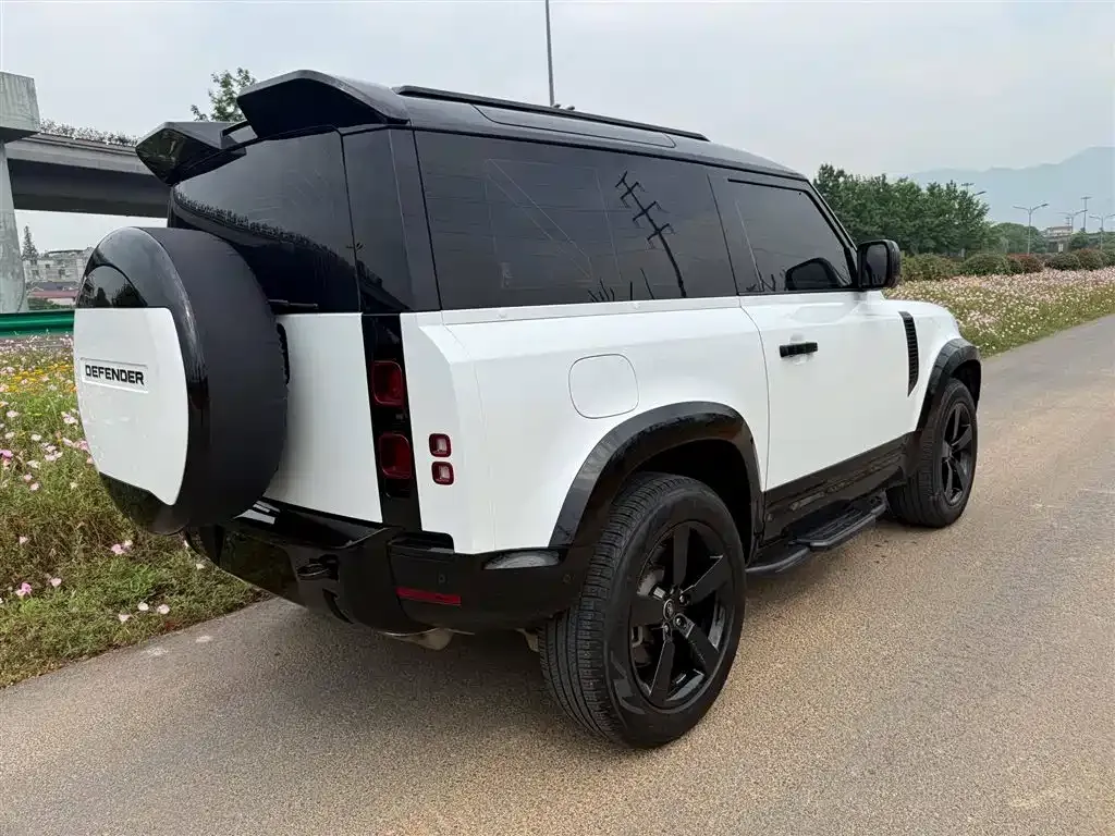 Land Rover Defender — фото 5