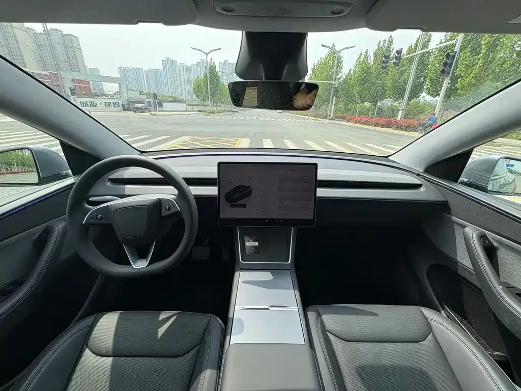 Tesla Model Y 2026 из CN, фото 2