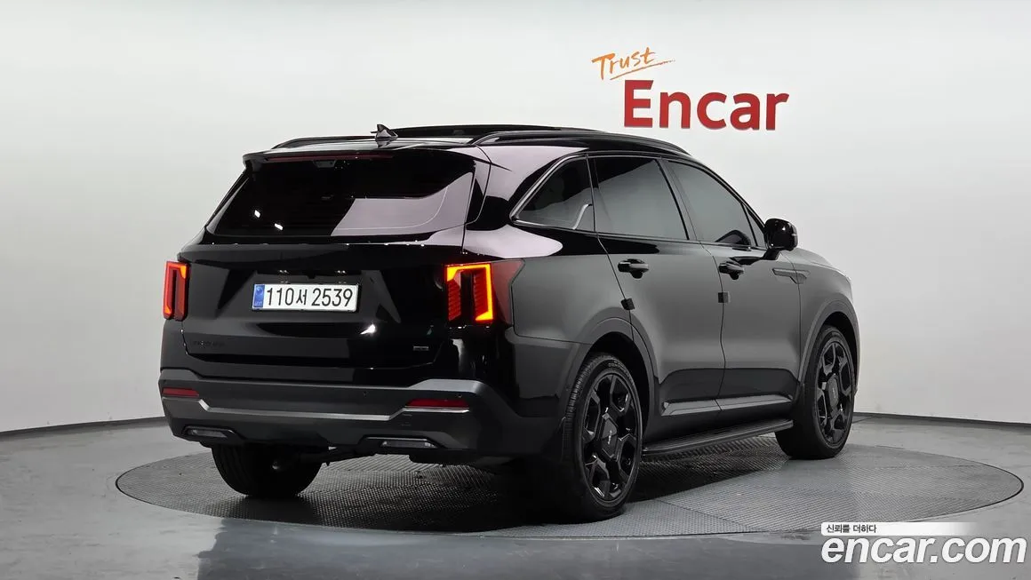 Kia Sorento — фото 7