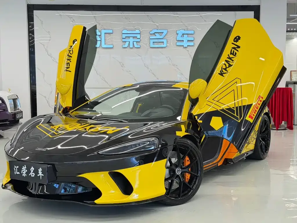 McLaren GT