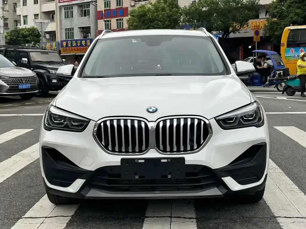 BMW X1 — фото 2