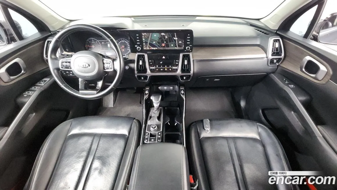 Kia Sorento — фото 10