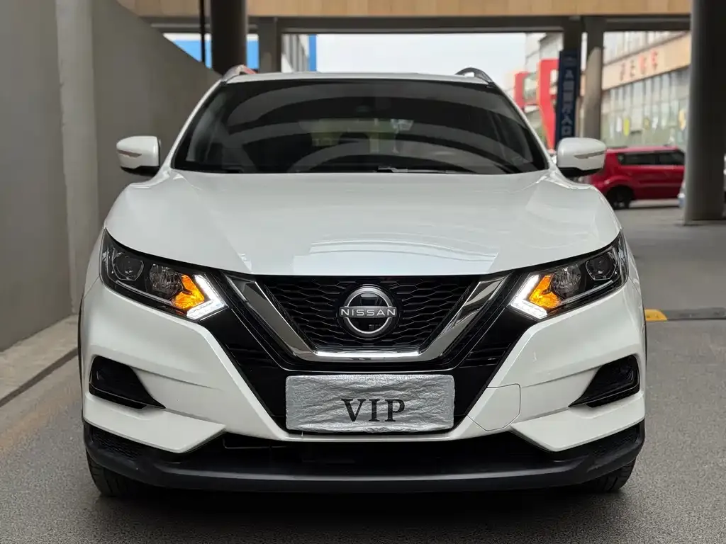 Nissan Qashqai — фото 4