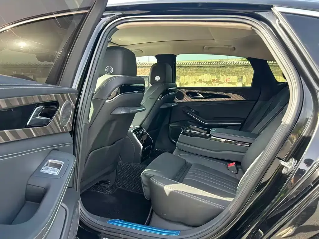 Hongqi H9 2023 из CN, фото 2