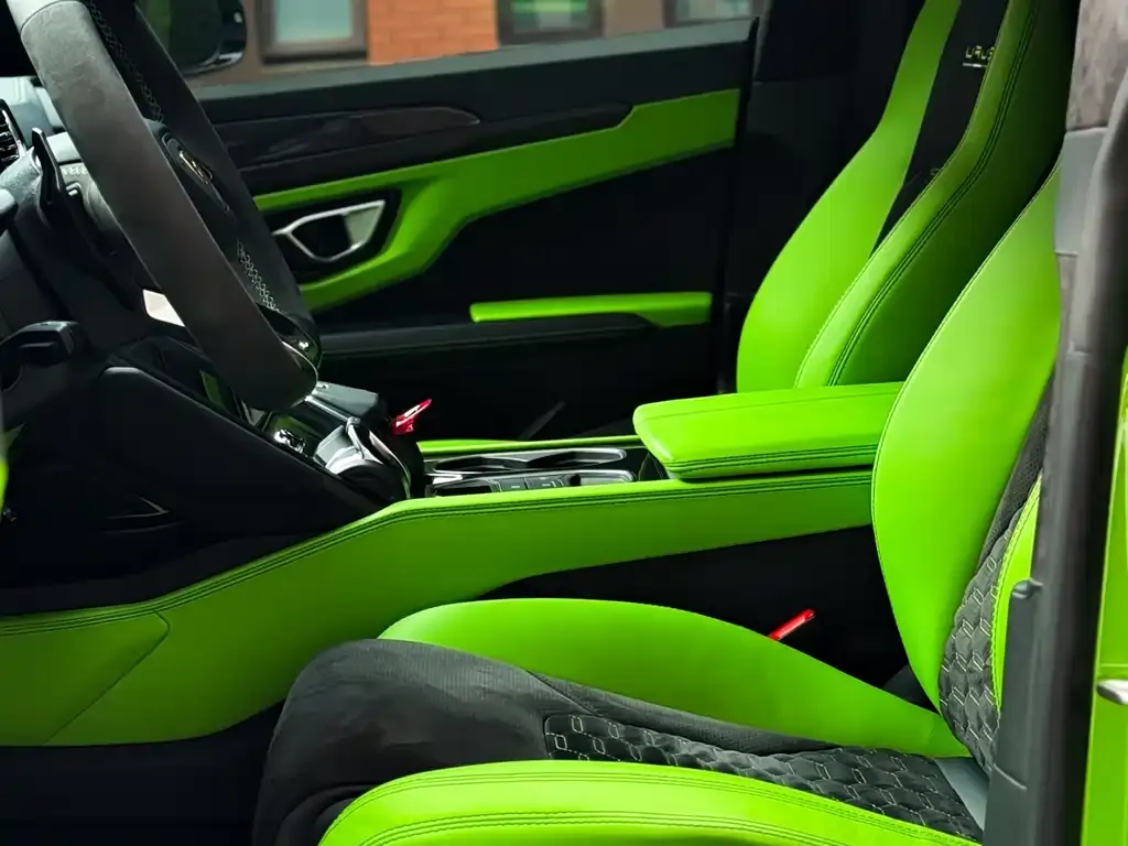 Lamborghini Urus 2023 из CN, фото 8