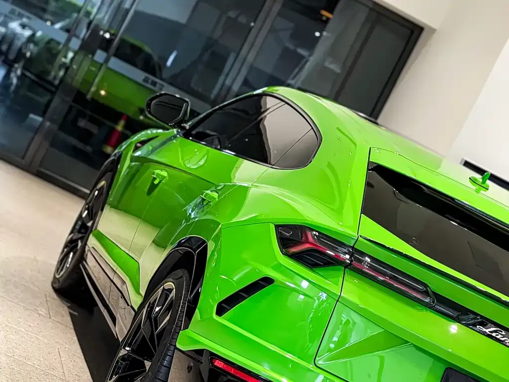 Lamborghini Urus 2023 из CN, фото 6