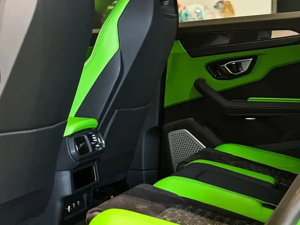 Lamborghini Urus 2023 из CN, фото 3