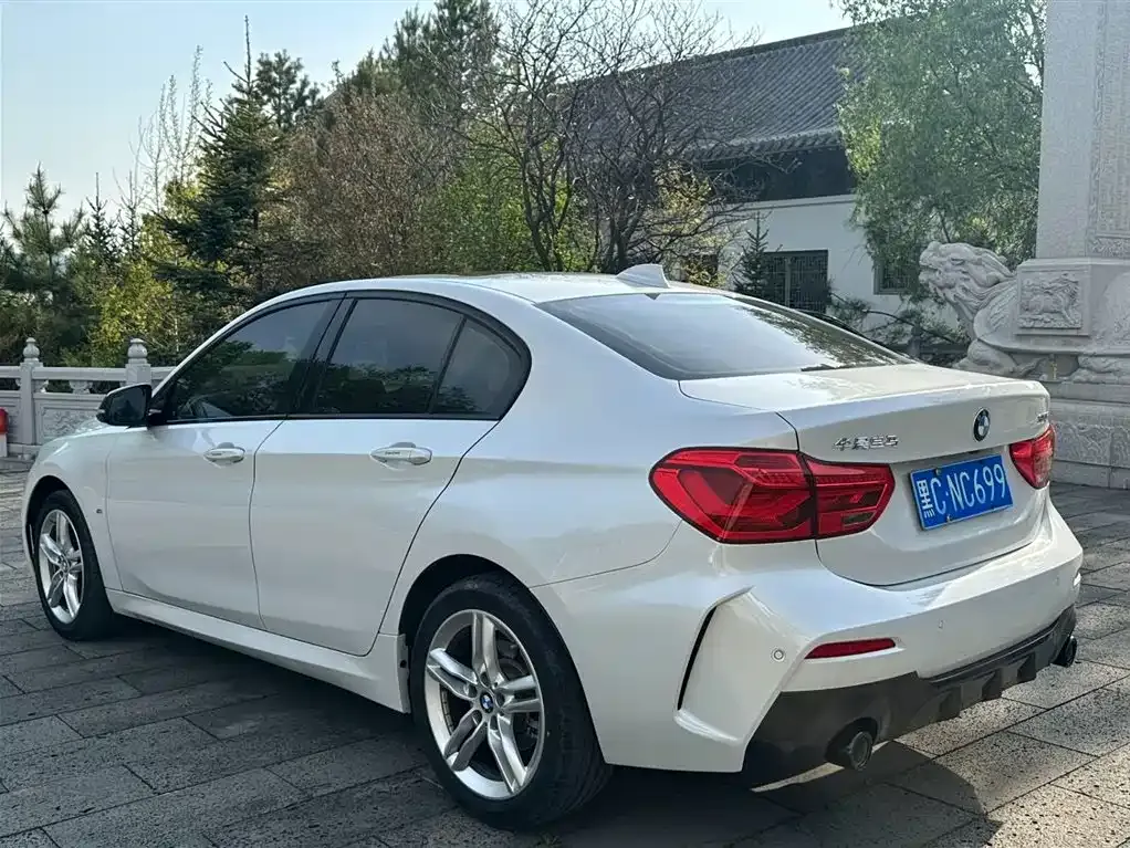 BMW 1 Series 2022 из CN, фото 8