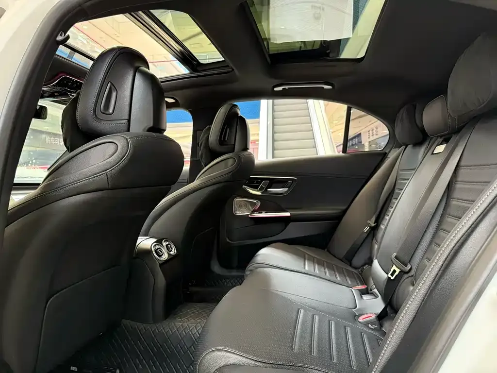 Mercedes-Benz C-Class 2024 из CN, фото 6