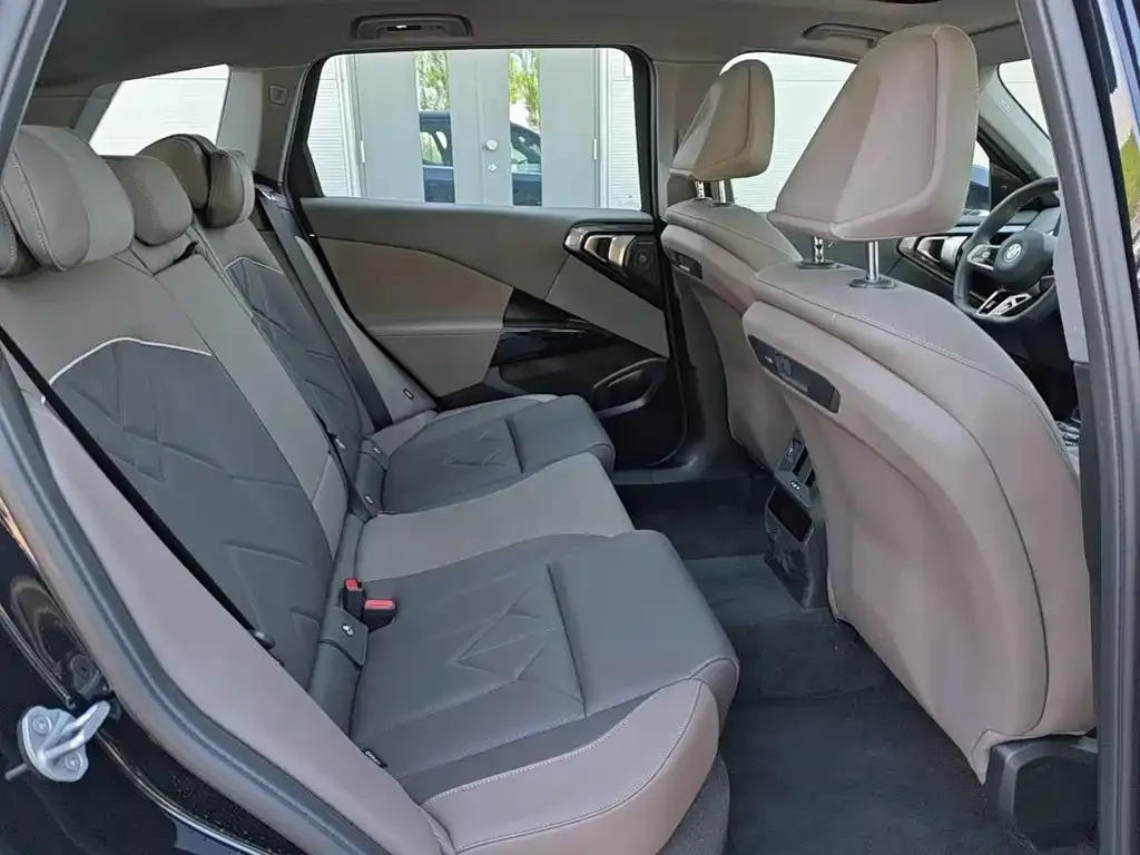 BMW X3 2025 из CN, фото 3