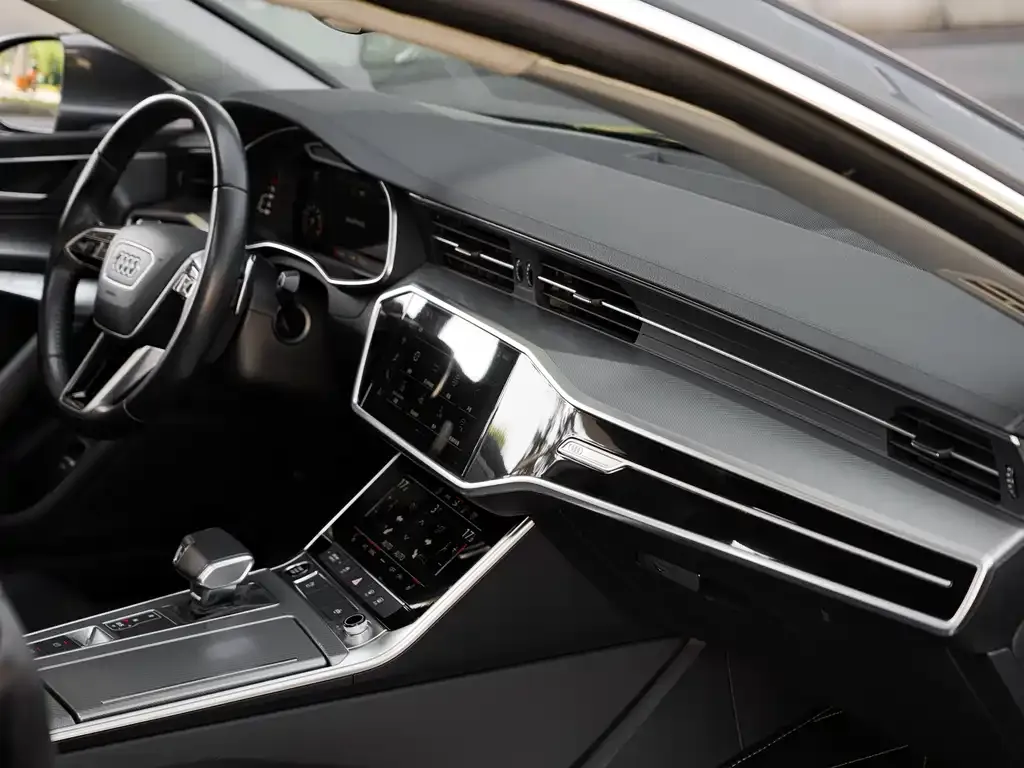 Audi A7 2021 из CN, фото 4