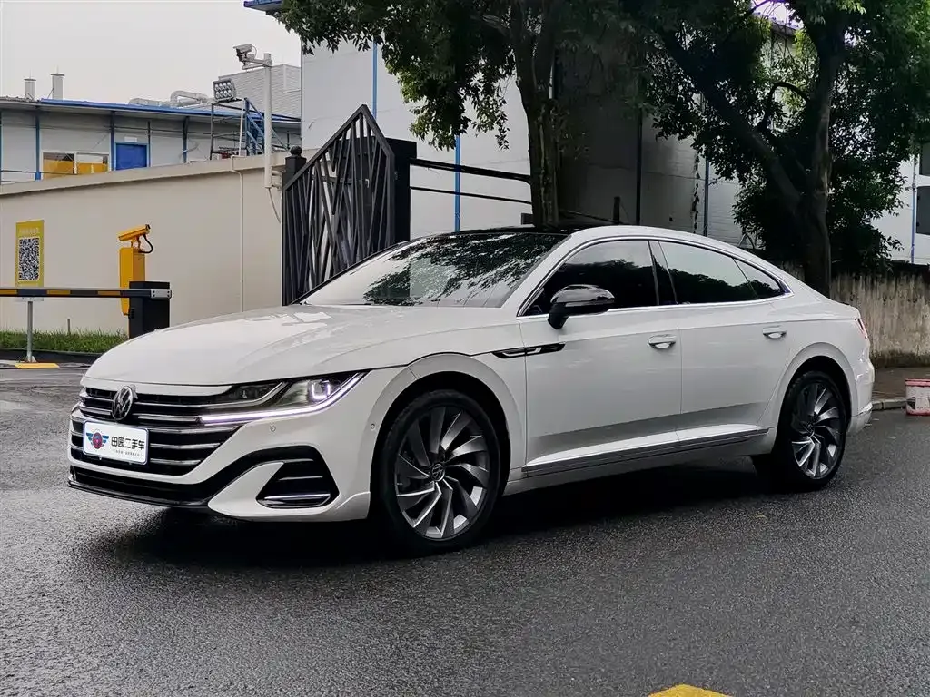 Volkswagen CC — фото 1