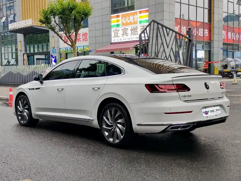 Volkswagen CC — фото 6