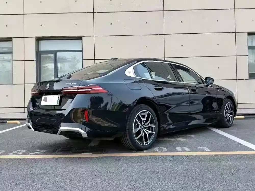 BMW i5 2025 из CN, фото 6