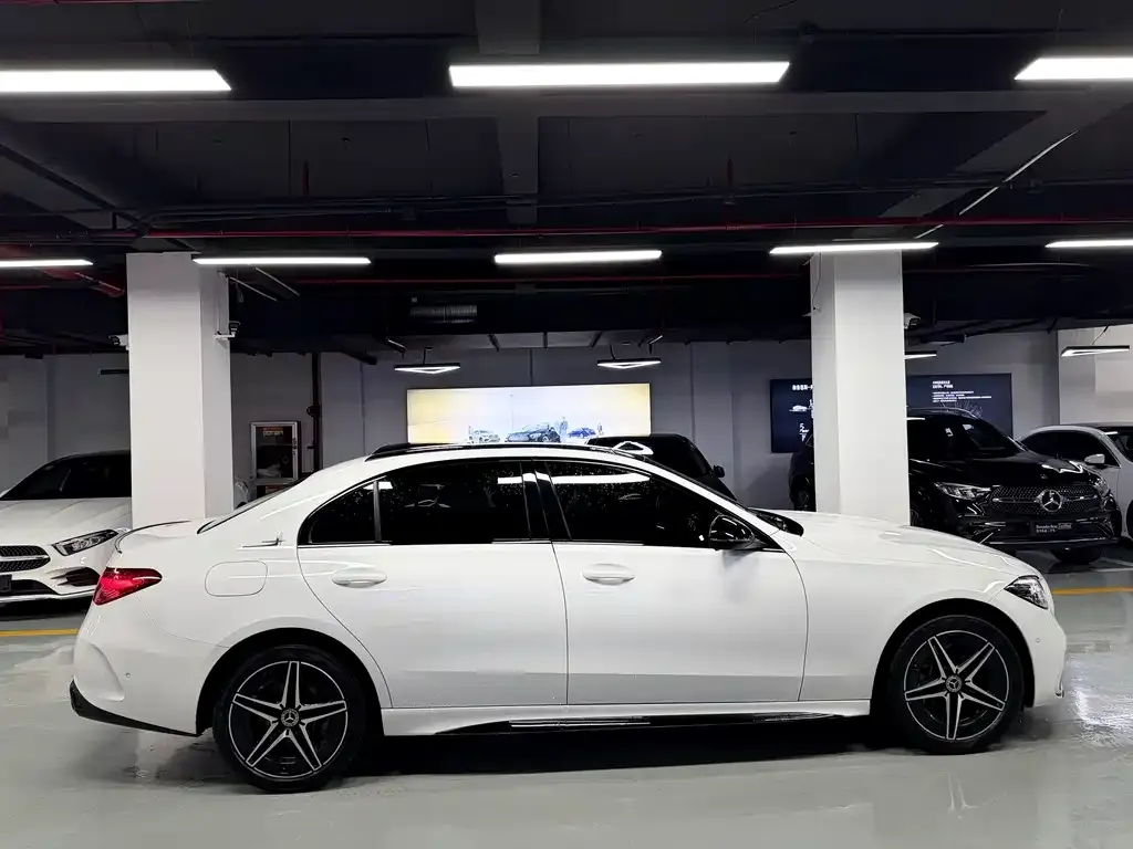 Mercedes-Benz C-Class 2024 из CN, фото 2