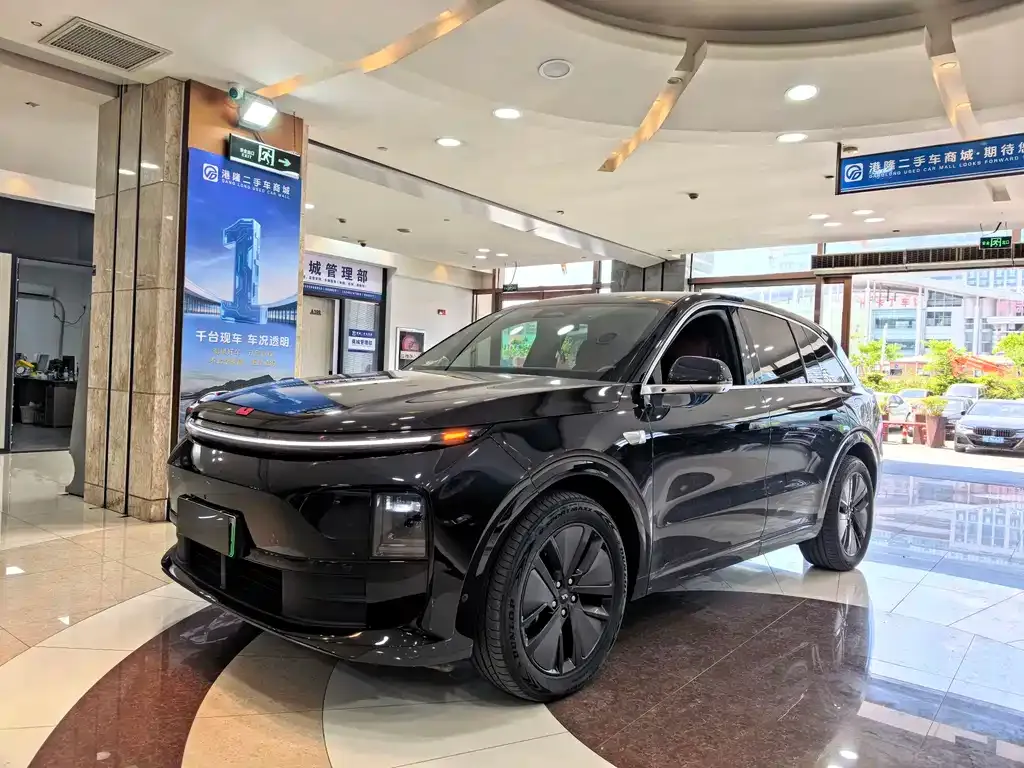 Li Auto L6