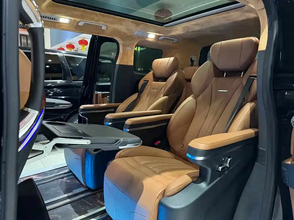 Hongqi HQ9 2023 из CN, фото 4