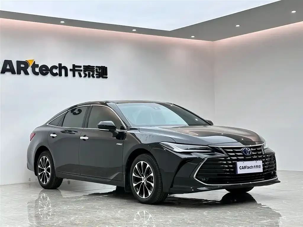 Toyota Avalon — фото 4