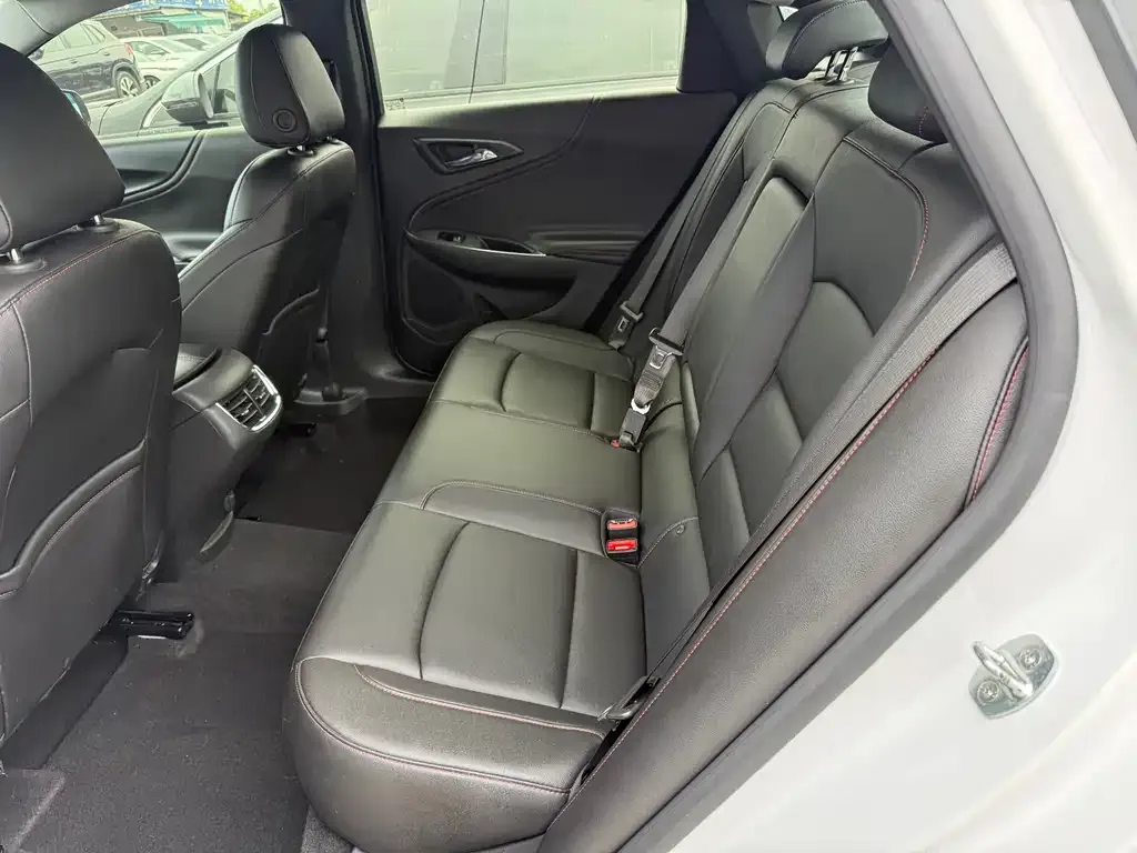 Chevrolet Malibu XL 2022 из CN, фото 3