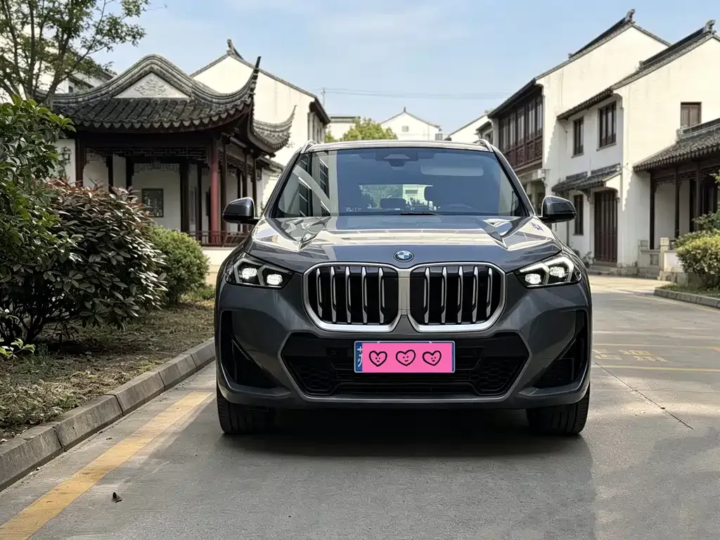 BMW X1 — фото 9
