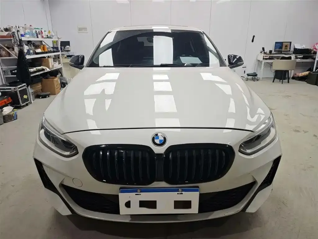 BMW 1 Series 2022 из CN, фото 1