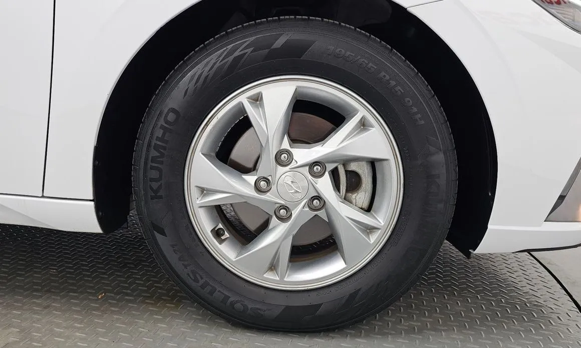 Hyundai AVANTE — фото 7