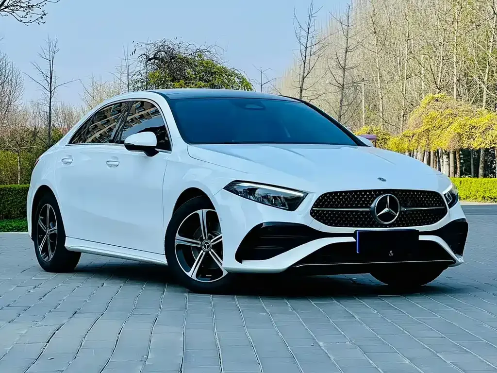 Mercedes-Benz A-Class — фото 6