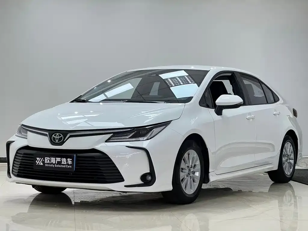 Toyota Corolla — фото 1