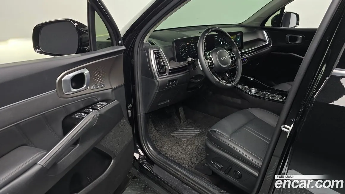 Kia Sorento — фото 7