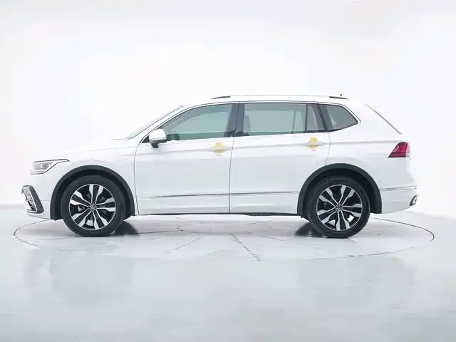 Volkswagen Tiguan L — фото 4