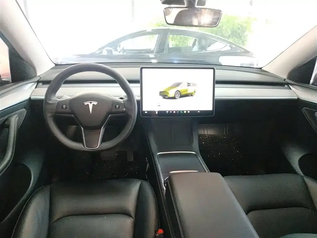 Tesla Model Y — фото 3