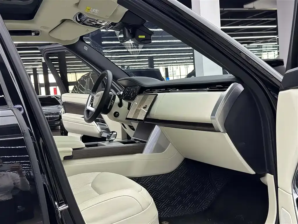 Land Rover Range Rover 2025 из CN, фото 3