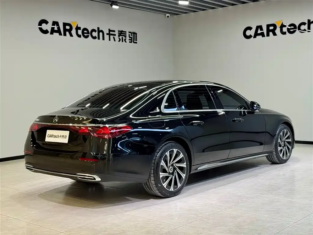 Mercedes-Benz E-Class 2024 из CN, фото 2