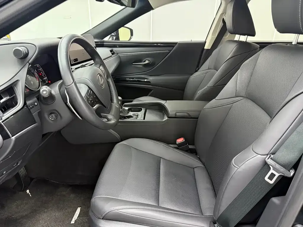 Lexus ES 2023 из CN, фото 7