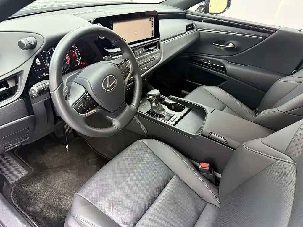 Lexus ES 2023 из CN, фото 8