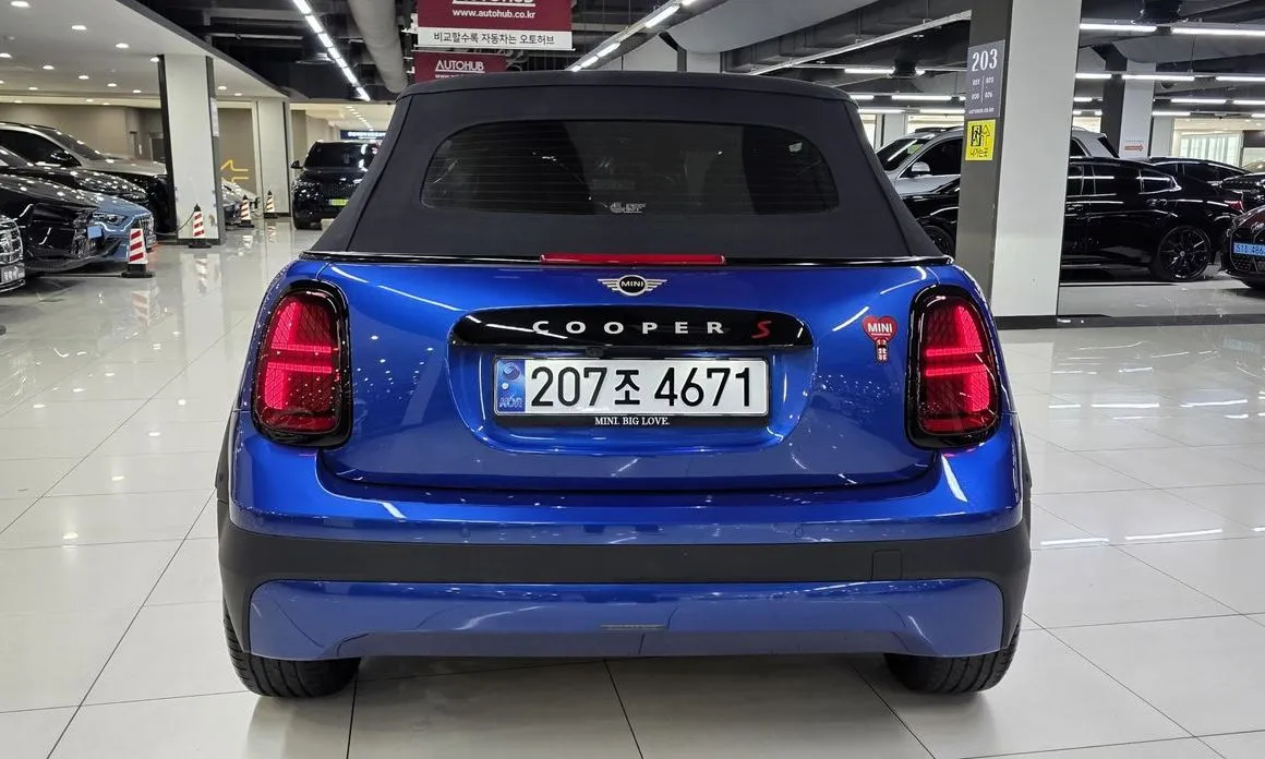 Mini Cooper Convertible 2025 из KR, фото 9