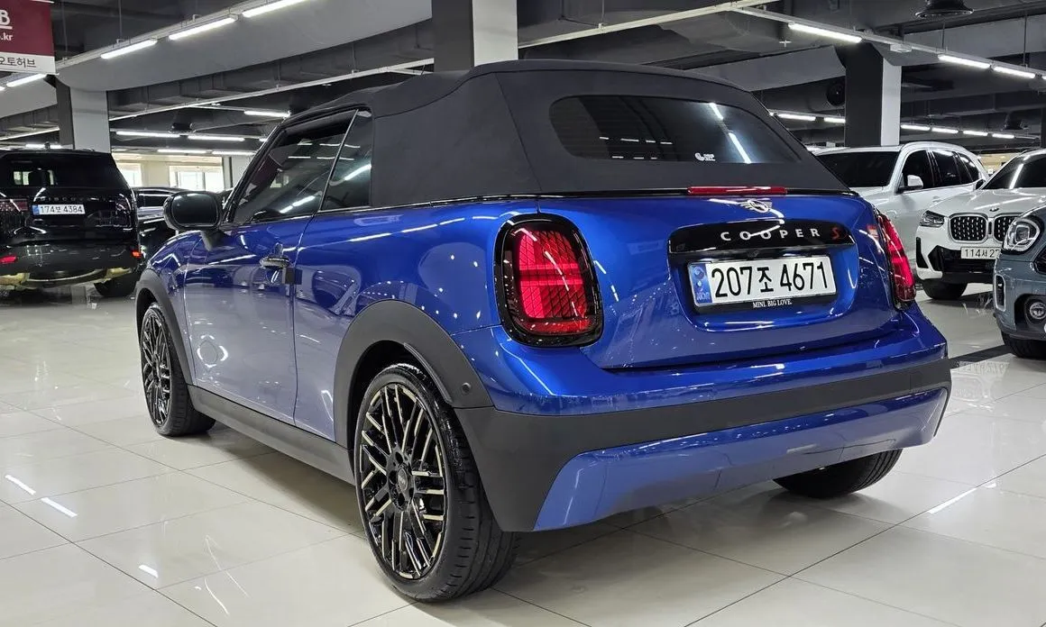 Mini Cooper Convertible 2025 из KR, фото 8