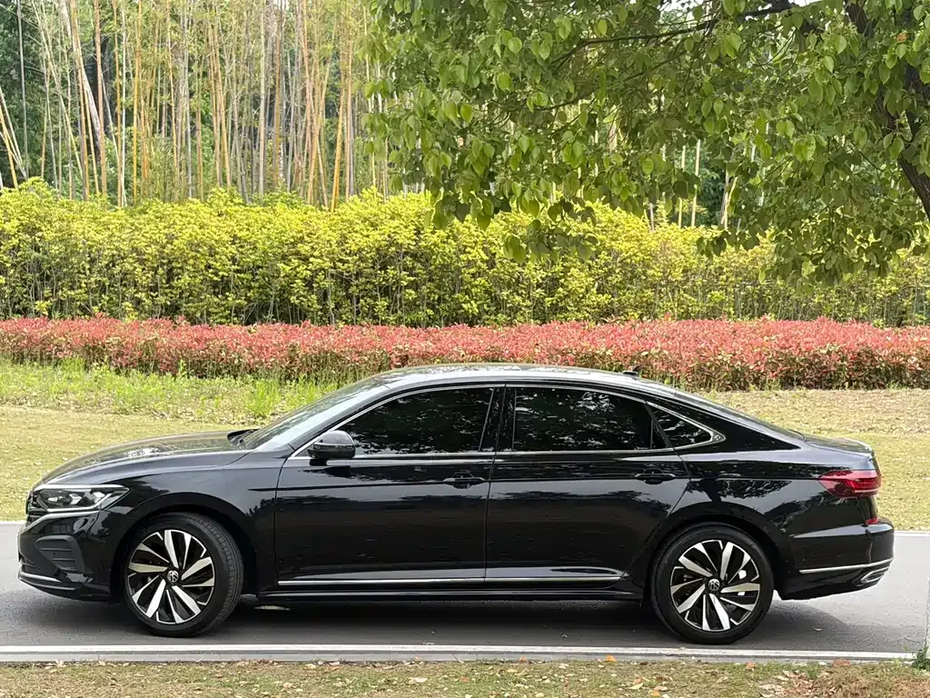 Volkswagen Passat — фото 9
