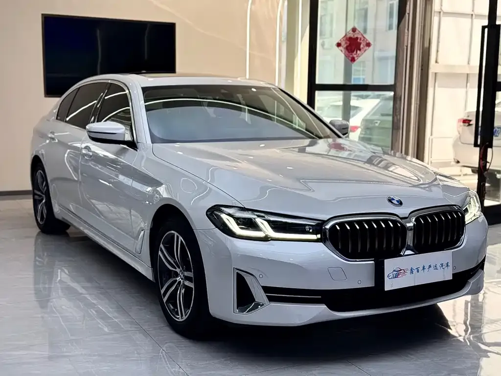 BMW 5 Series — фото 2