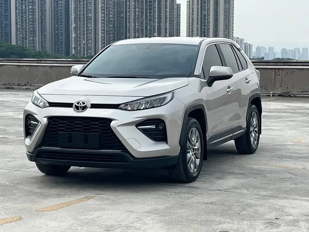 Toyota Wildlander — фото 1