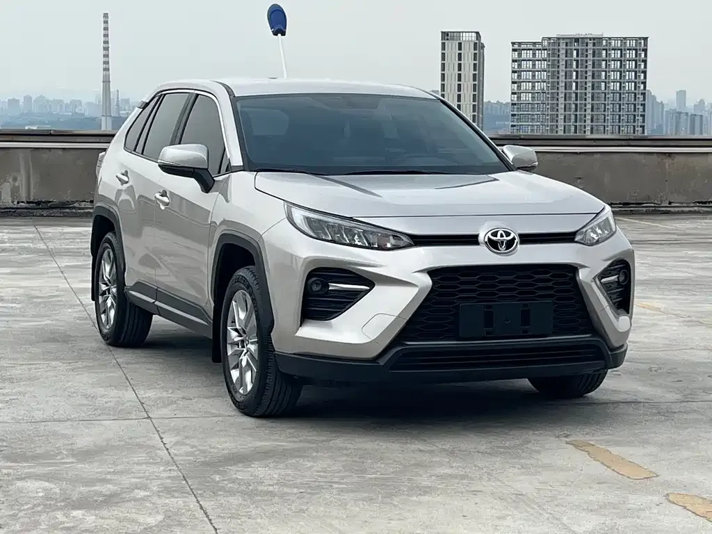 Toyota Wildlander — фото 8