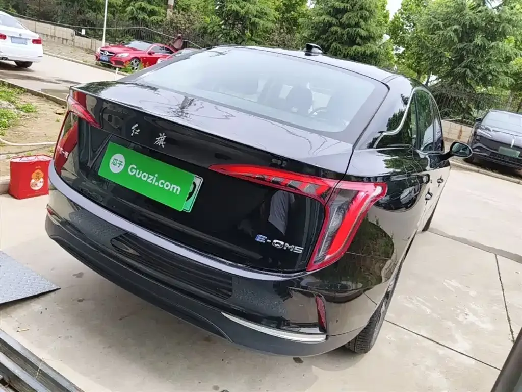 Hongqi E-QM5 2023 из CN, фото 9