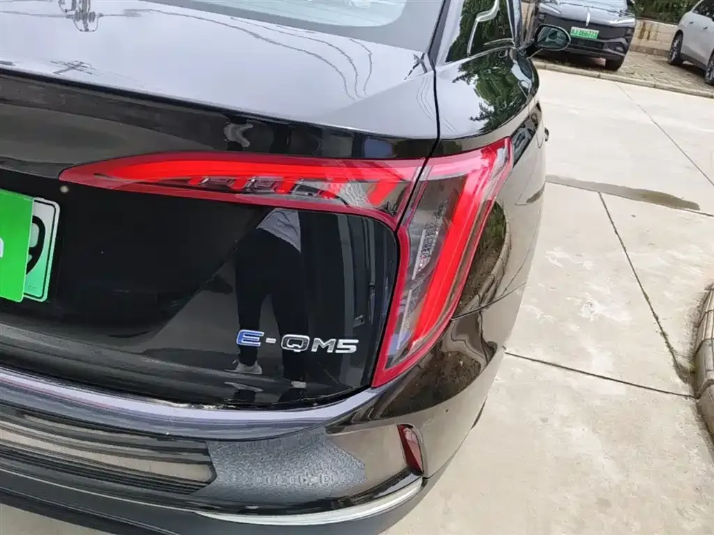 Hongqi E-QM5 2023 из CN, фото 2